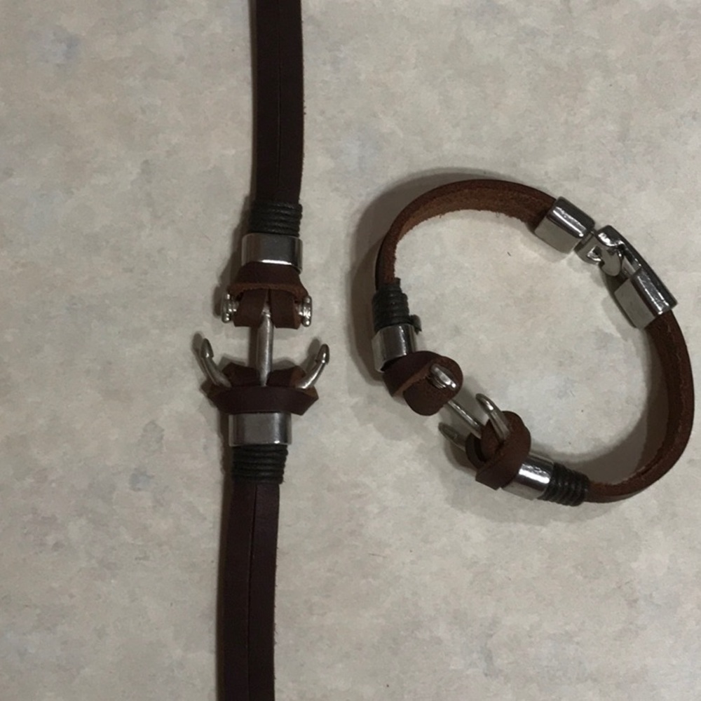 Anchor leather bracelet